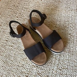 TOMS Diana Platform Wedge Sandals. Size 9.5.